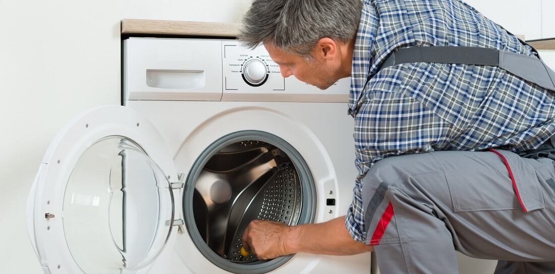 Servicio Técnico especializado Aeg tecnico_lavadora_Aeg